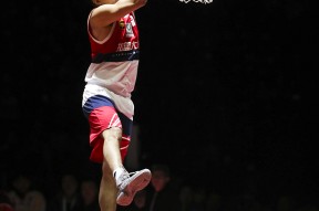 华体会登陆-步行者力克76人，武切维奇点燃赛场