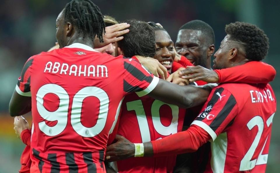 华体会官网-关于多特蒙德战平AC米兰，梅西梅开二度欧联杯的信息  第1张