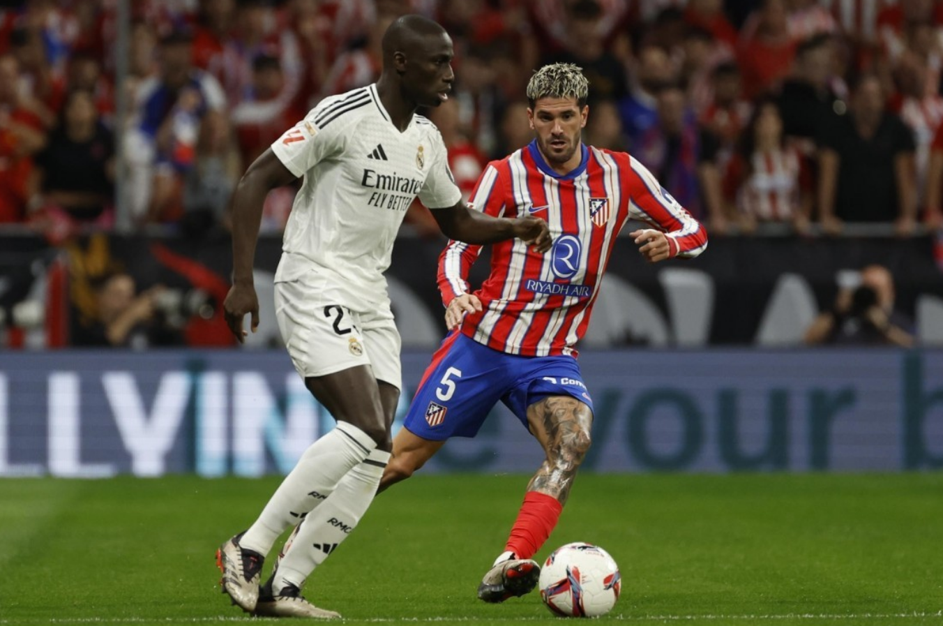 华体会登录-关于皇马力克巴萨，C罗补时绝平西甲的信息  第1张